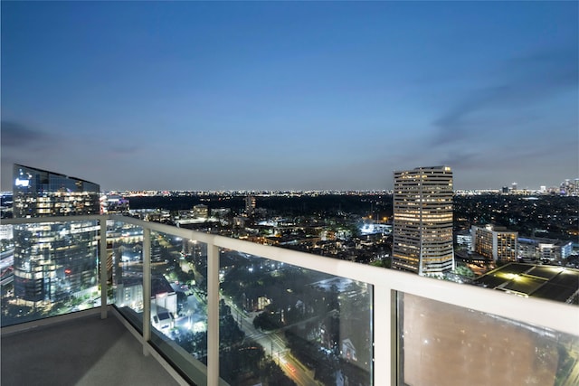 4521 San Felipe St Unit 2601, Houston, TX 77027 - balcony featuring a city view