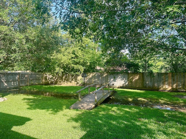1308 Hagan St, Crockett, TX 75835 - view of yard