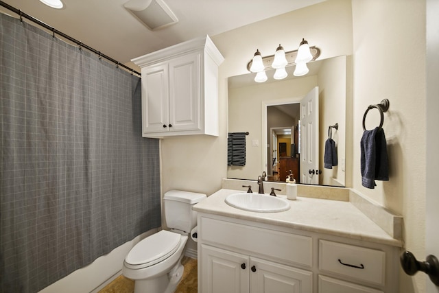 77 Big Trl, Missouri City, TX 77459 - bathroom with vanity, toilet, and a shower with shower curtain