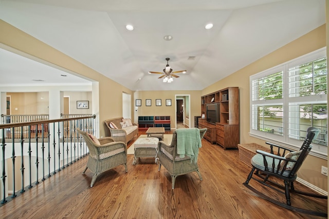 77 Big Trl, Missouri City, TX 77459 - living area featuring ceiling fan, wood finished floors, and vaulted ceiling
