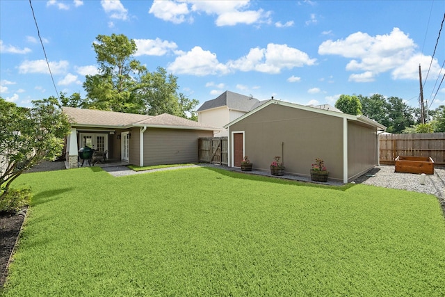 1709 Chantilly Ln, Houston, TX 77018 - rear view of house with french doors