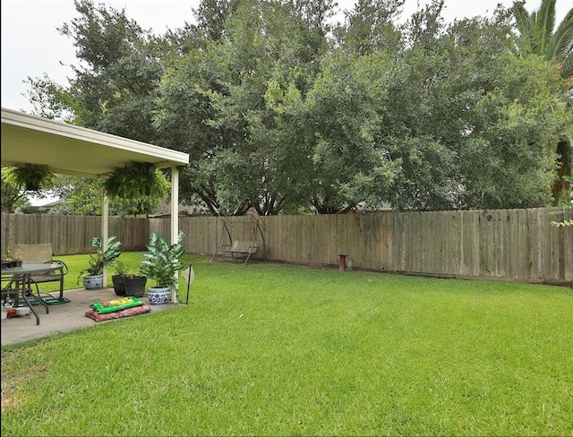 4915 Dove Springs Dr, Houston, TX 77066 - view of yard with a patio area
