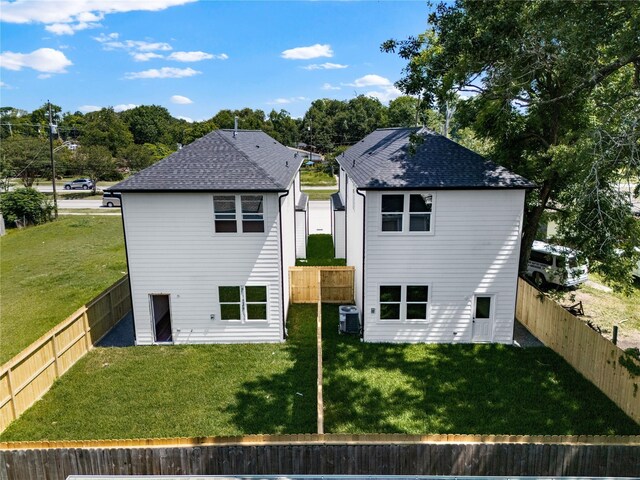 1031 S Victory St, Houston, TX 77088 - photo 32
