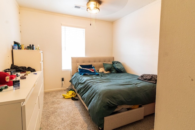 326 W 28th St, Houston, TX 77008 - bedroom with light carpet