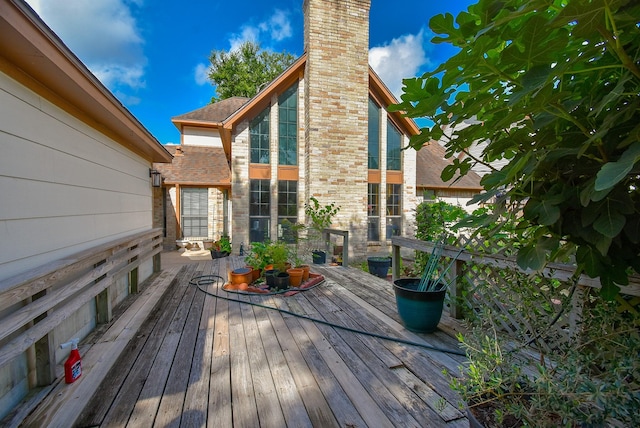 1610 Chapelwood Ln, Richmond, TX 77406 - view of wooden terrace