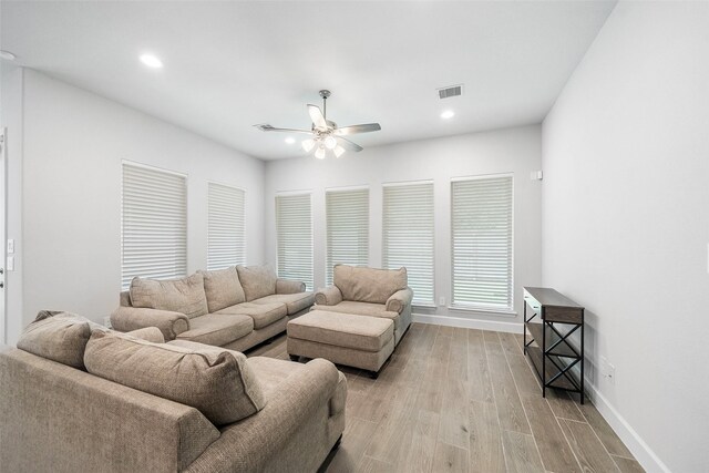 704 Fall Rock Branch Dr, Conroe, TX 77304 - photo 11