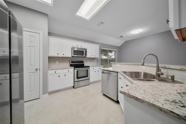 22028 Knights Cove Dr, Kingwood, TX 77339 - photo 11