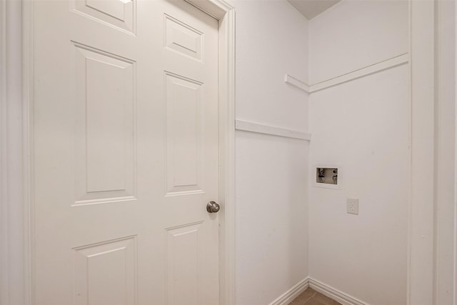 12419 Truesdell Dr, Houston, TX 77071 - laundry room featuring washer hookup and baseboards