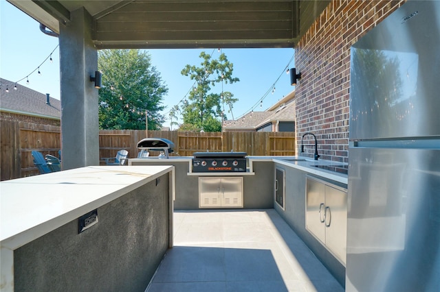 17107 Nulakeast Ct, Houston, TX 77044 - fenced backyard with a sink