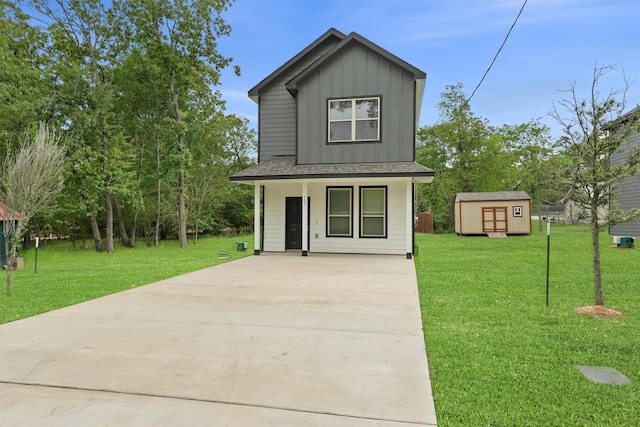 705 Little River Dr, Montgomery, TX 77316 - traditional-style home with board and batten siding, driveway, covered porch, a front yard, and a shingled roof