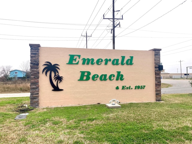 880/878 Palmetto Dr, Crystal Beach, TX 77650