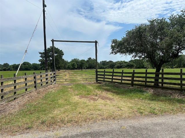 38825 Wiggins Rd, Hempstead, TX 77445