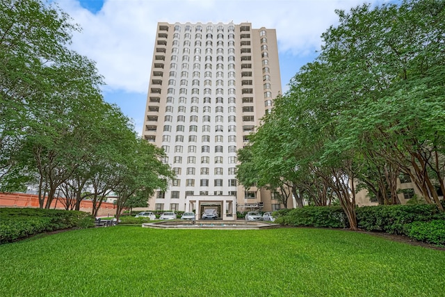 651 Bering Dr Unit 1101, Houston, TX 77057 - view of apartment building / complex