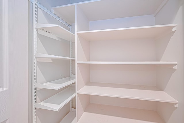 651 Bering Dr Unit 1101, Houston, TX 77057 - view of pantry