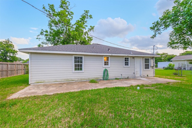 3313 Chestershire Dr, Pasadena, TX 77503 - rear view of property featuring a patio