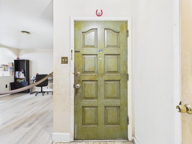 8206 Dillon St, Houston, TX 77061 - view of property entrance