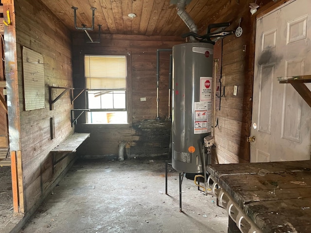 514 7th St, Humble, TX 77338 - utilities featuring water heater