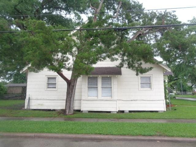 3230 Ohio St, Baytown, TX 77520 - photo 4