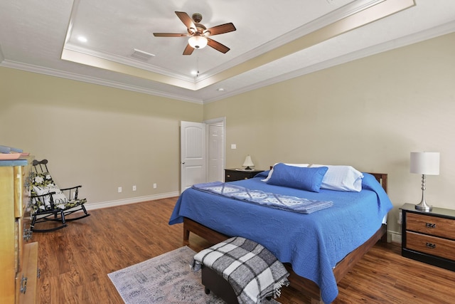 531 Private Road 6350, Dayton, TX 77535 - bedroom with wood finished floors, a raised ceiling, ornamental molding, a ceiling fan, and recessed lighting