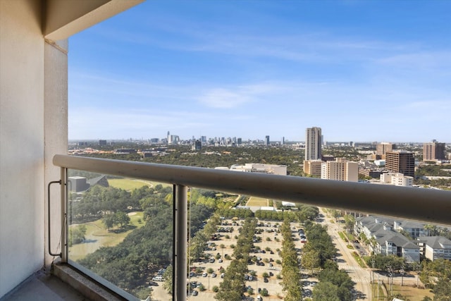 1701 Hermann Dr Unit 27Ce, Houston, TX 77004 - balcony featuring a city view
