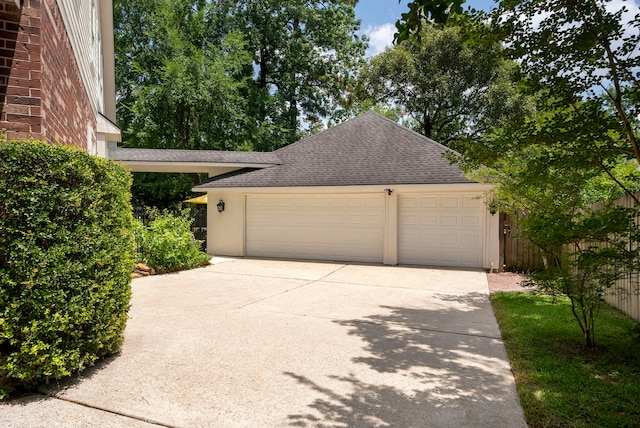 38 Agate Stream Pl, The Woodlands, TX 77381 - view of detached garage