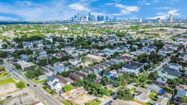1038 Lawrence St, Houston, TX 77008 - view of urban area