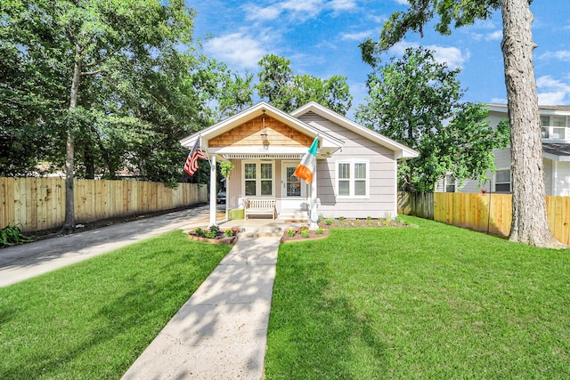 1038 Lawrence St, Houston, TX 77008 - bungalow with covered porch