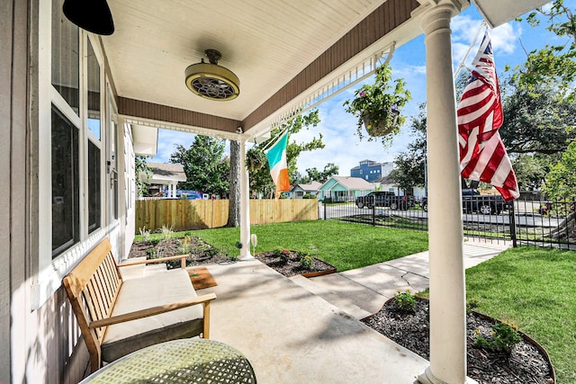 1038 Lawrence St, Houston, TX 77008 - view of patio