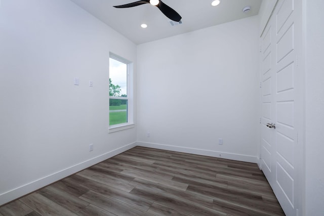 68 Fairway Dr, Trinity, TX 75862 - unfurnished room with wood finished floors, baseboards, recessed lighting, a ceiling fan, and a smoke detector
