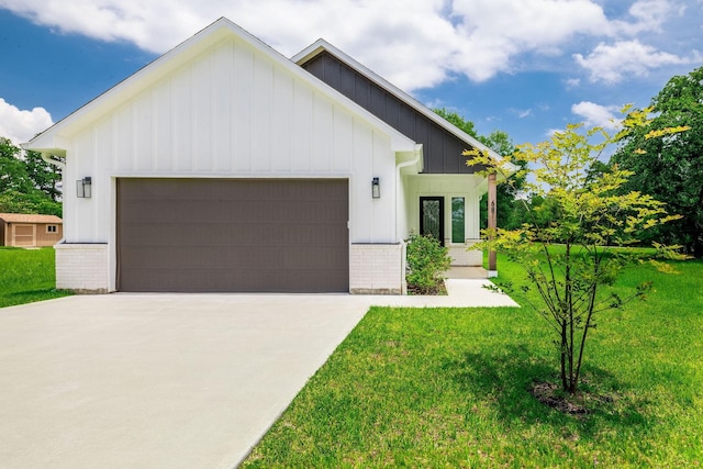 68 Fairway Dr, Trinity, TX 75862 - view of front facade featuring board and batten siding, brick siding, a front yard, an attached garage, and concrete driveway