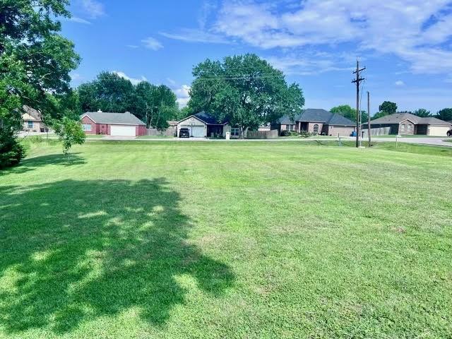 13198 Bunker Hill Dr, Willis, TX 77318 - photo 5