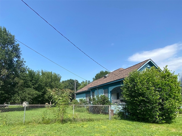 9910 Fulton St, Houston, TX 77076 - view of yard