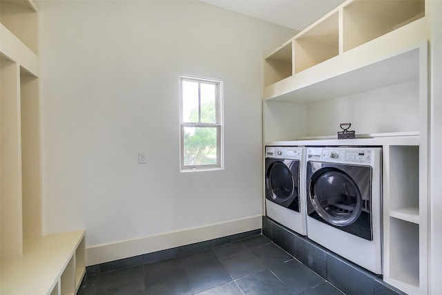 4002 Old Chocolate Bayou Rd Unit Cr89, Manvel, TX 77578 - laundry room featuring washer and dryer, baseboards, and dark tile patterned flooring