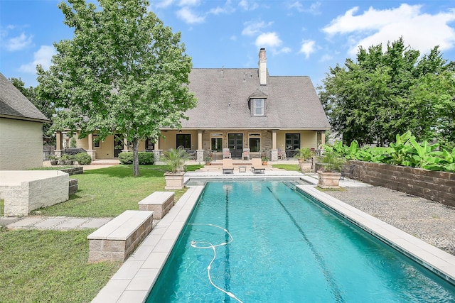 4002 Old Chocolate Bayou Rd Unit Cr89, Manvel, TX 77578 - swimming pool with a patio area and a lawn