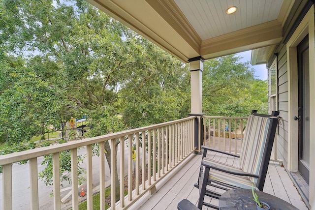 121 E 22nd St, Houston, TX 77008 - balcony with view of wooded area