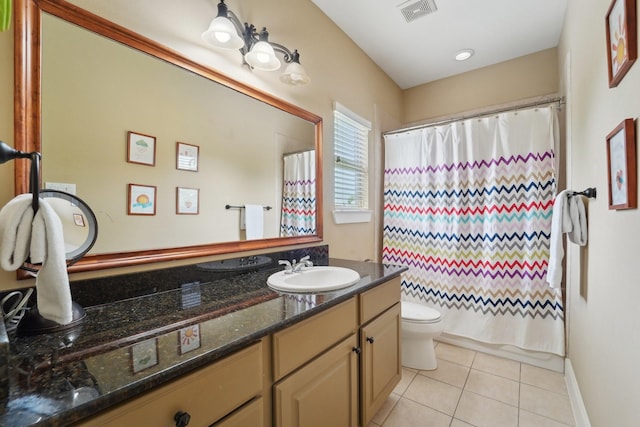 121 E 22nd St, Houston, TX 77008 - full bathroom with tile patterned floors, toilet, vanity, and curtained shower