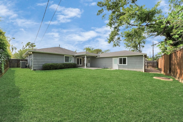 1010 Prince St, Houston, TX 77008 - rear view of house with a patio area and cooling unit