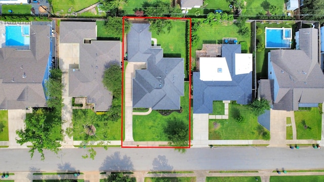 1010 Prince St, Houston, TX 77008 - aerial perspective of suburban area featuring a pool area