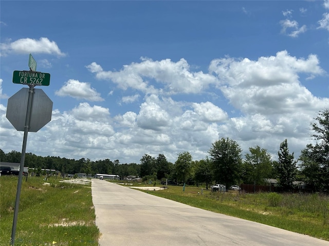1372 Rd 5263, Cleveland, TX 77327