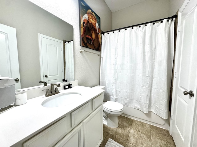 9723 Reston Ranch Ct, Cypress, TX 77433 - full bath with vanity, toilet, and shower / bath combo with shower curtain