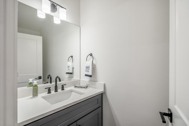6405 Highland Pine Ln, Houston, TX 77091 - bathroom with vanity