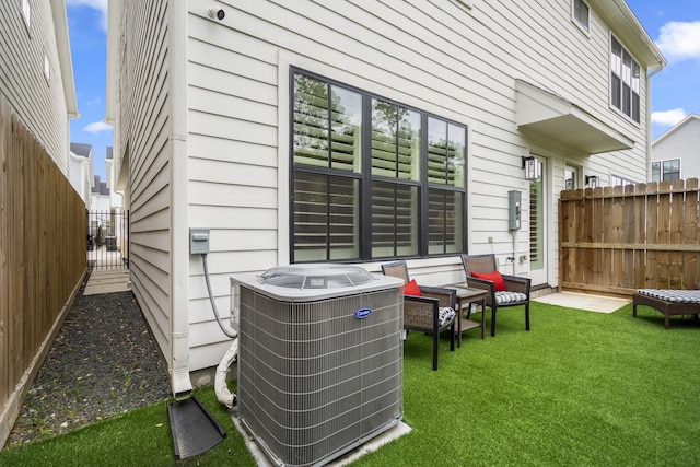 6405 Highland Pine Ln, Houston, TX 77091 - exterior space featuring cooling unit