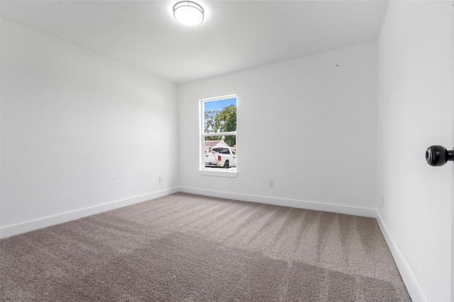6155 Ridgeway Dr, Houston, TX 77033 - unfurnished room featuring carpet and baseboards