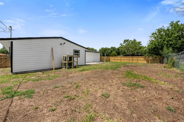 6155 Ridgeway Dr, Houston, TX 77033 - view of fenced backyard