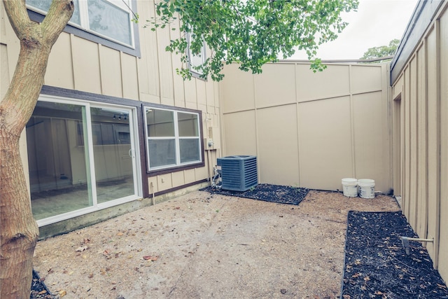 12553 Wellington Park Dr, Houston, TX 77072 - view of yard featuring cooling unit and a patio