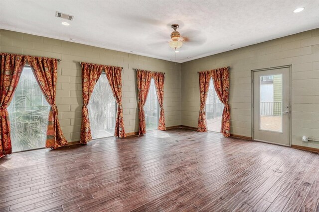 1607 E Bonner St, Houston, TX 77007 - photo 28