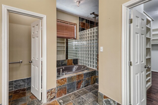 1607 E Bonner St, Houston, TX 77007 - photo 33