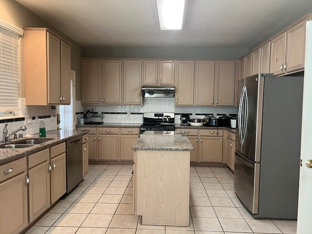 6603 Golden View Ct, Houston, TX 77083 - kitchen featuring stainless steel appliances, under cabinet range hood, a kitchen island, a sink, and decorative backsplash