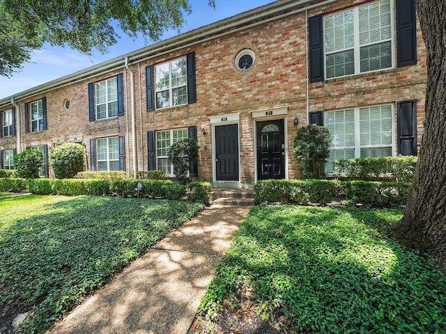 6402 Del Monte Dr Unit 20, Houston, TX 77057 - townhome / multi-family property featuring brick siding