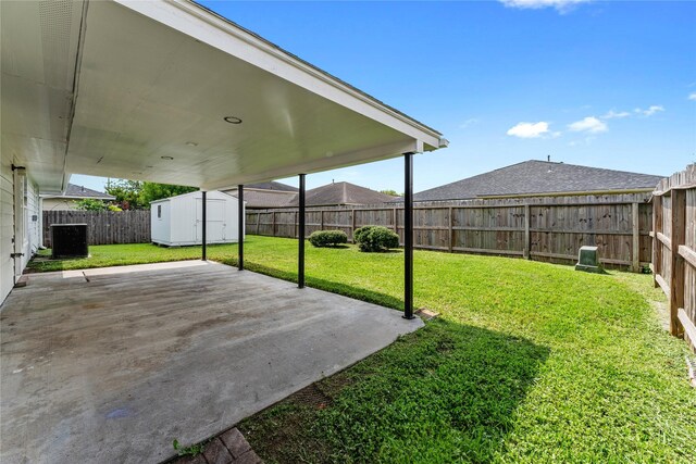 7815 Brook Trail Cir, Houston, TX 77040 - view of yard featuring a patio